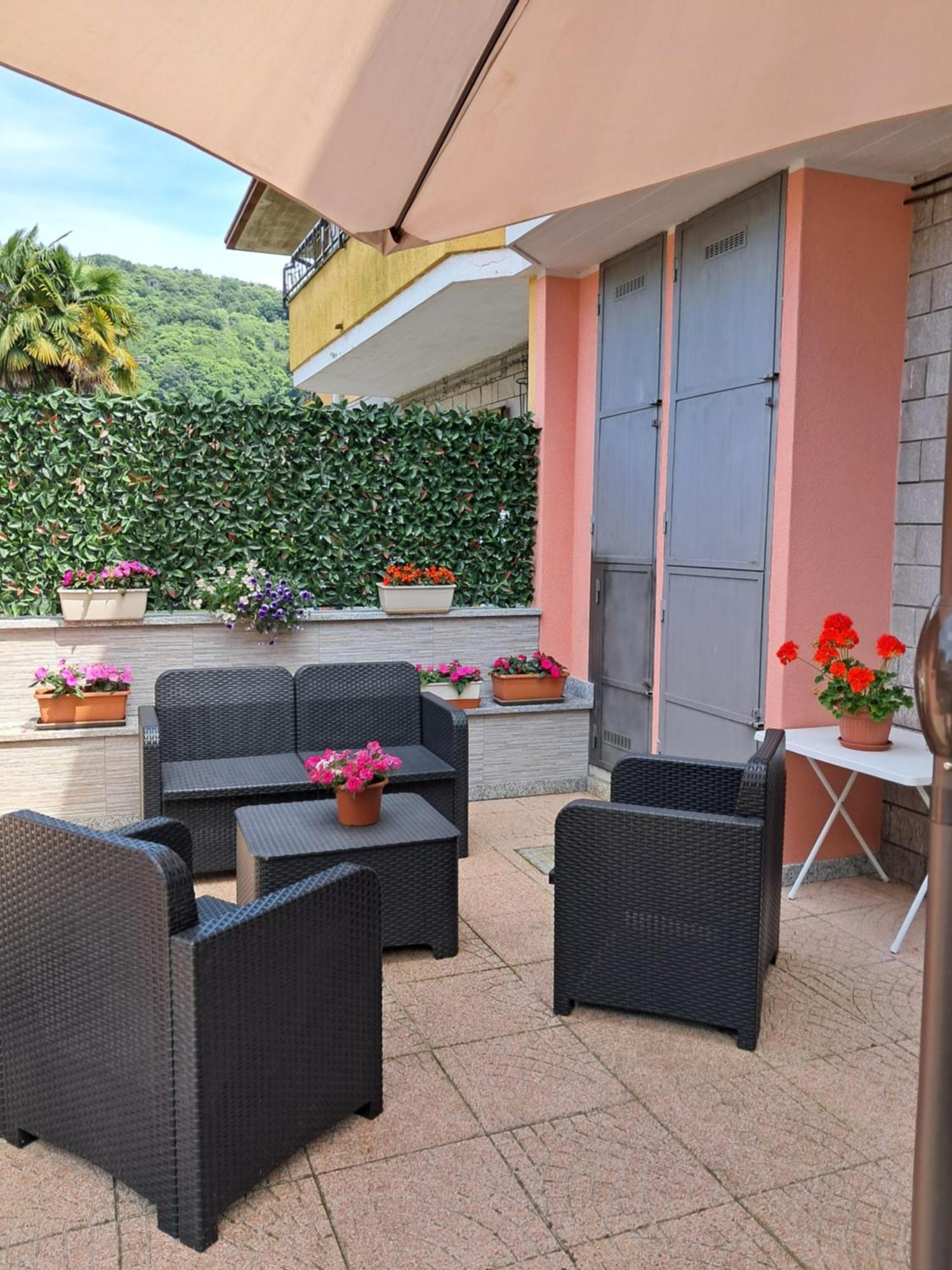 Casa Vacanze Kristina Brissago-Valtravaglia Ngoại thất bức ảnh